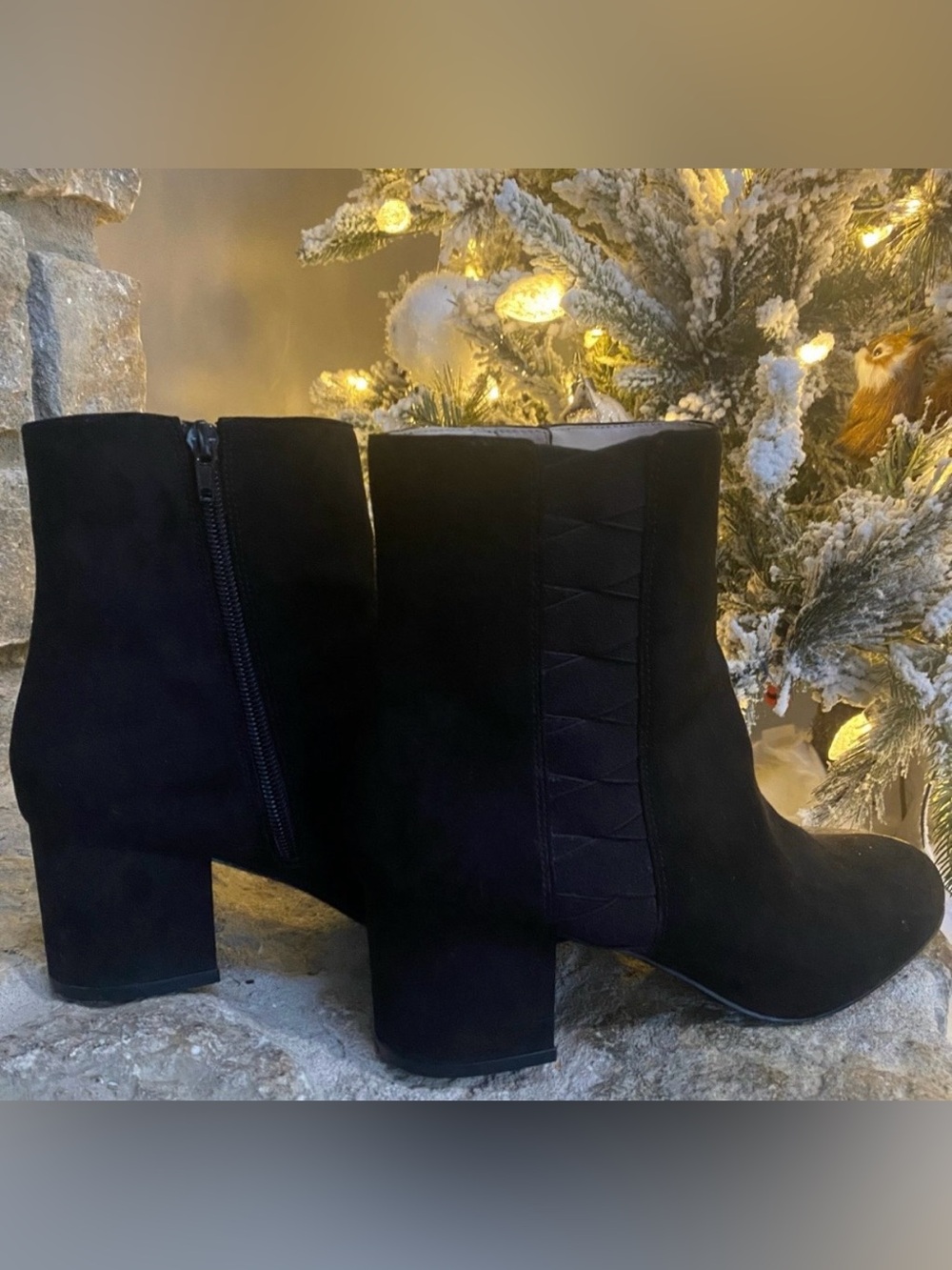 NINE WEST Qualner Black Faux Suede Ankle Boots Block Heel Side Zip Size 9.5 M